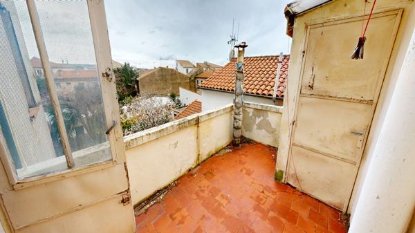 T3 lumineux avec terrasse + grenier aménageable de 28 m²