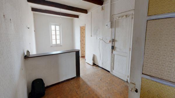 T3 lumineux avec terrasse + grenier aménageable de 28 m²