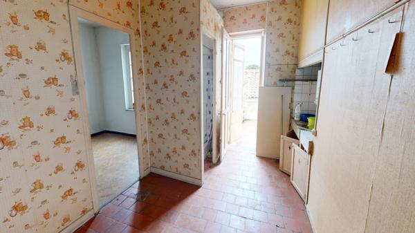 T3 lumineux avec terrasse + grenier aménageable de 28 m²