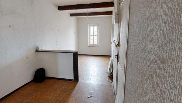 T3 lumineux avec terrasse + grenier aménageable de 28 m²