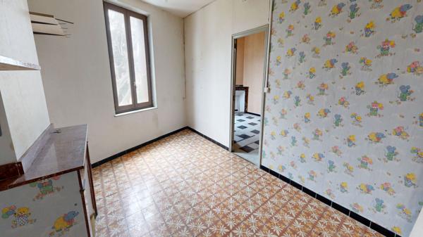 T3 lumineux avec terrasse + grenier aménageable de 28 m²