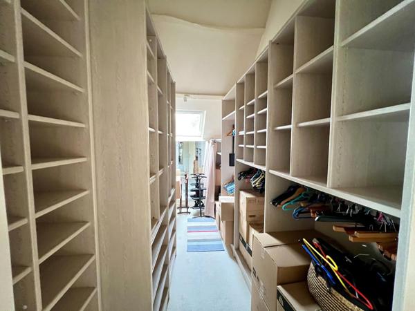 Propriété de plusieurs longères bretonnes