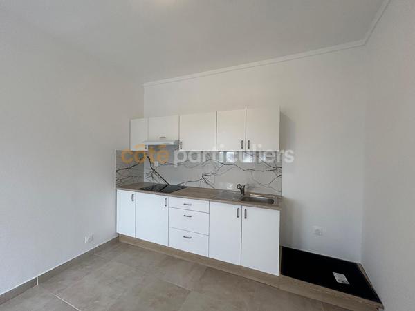 Vente
                Immeuble199 m² - 11 Pièces -
                    VILLENEUVE SAINT GEORGES (94190)