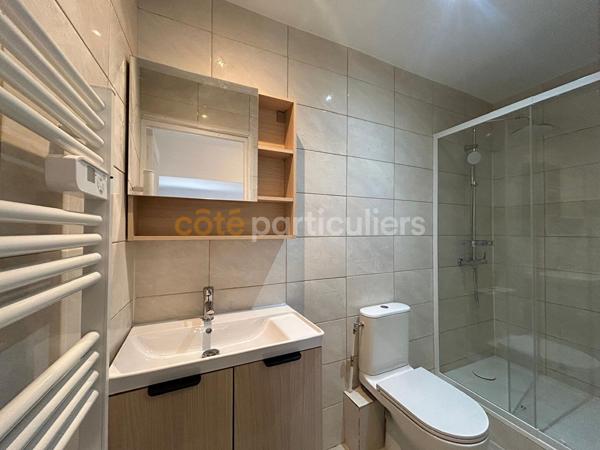 Vente
                Immeuble199 m² - 11 Pièces -
                    VILLENEUVE SAINT GEORGES (94190)