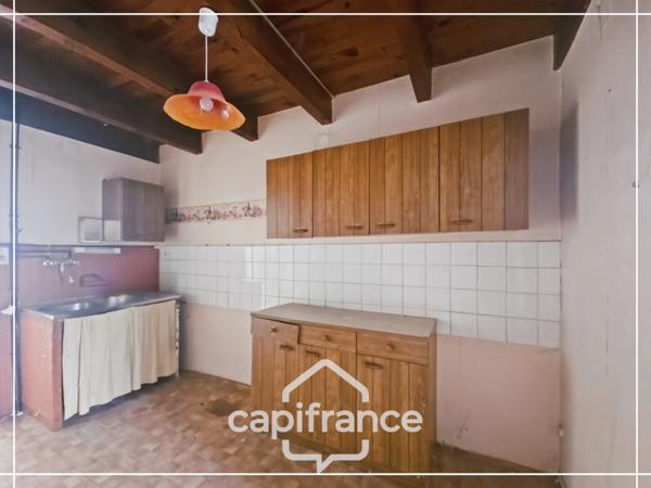 Maison avec cour et garage au cœur de Puymirol
