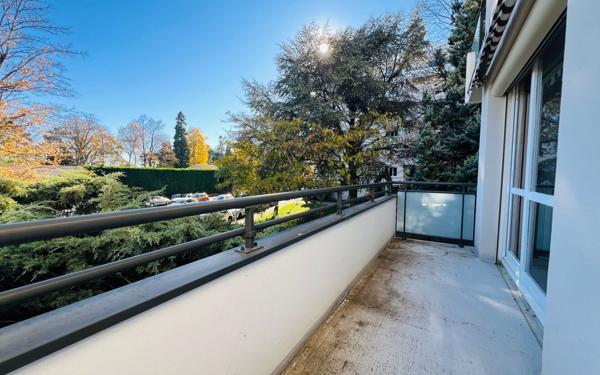 Appartement à vendre    3 pièces • 73,80 m2 Écully