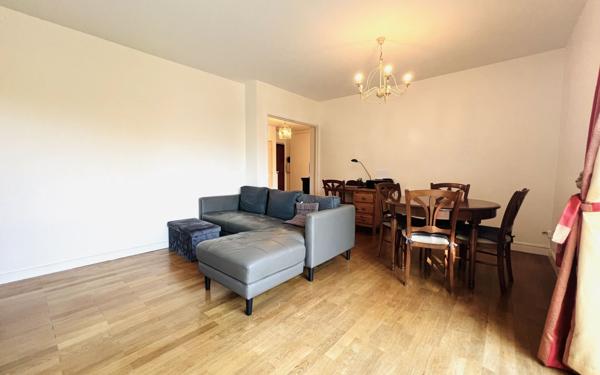 Appartement à vendre    3 pièces • 73,80 m2 Écully