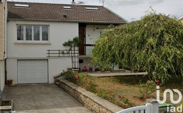 Maison traditionnelle 5 pièces de 90 m² à Charleville-Mézières (08000)