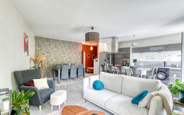 Appartement à vendre    5 pièces • 103,74 m2 Lyon 7