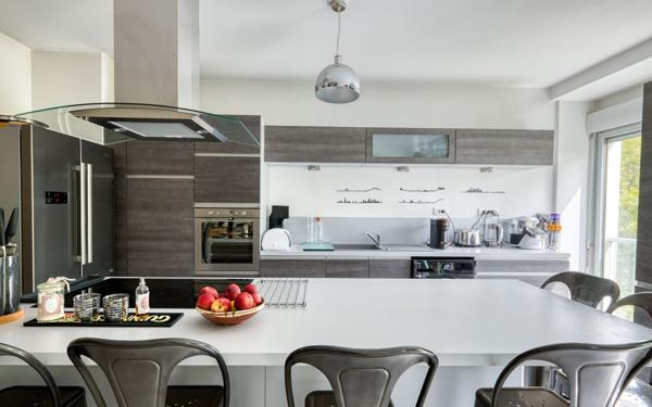 Appartement à vendre    5 pièces • 103,74 m2 Lyon 7