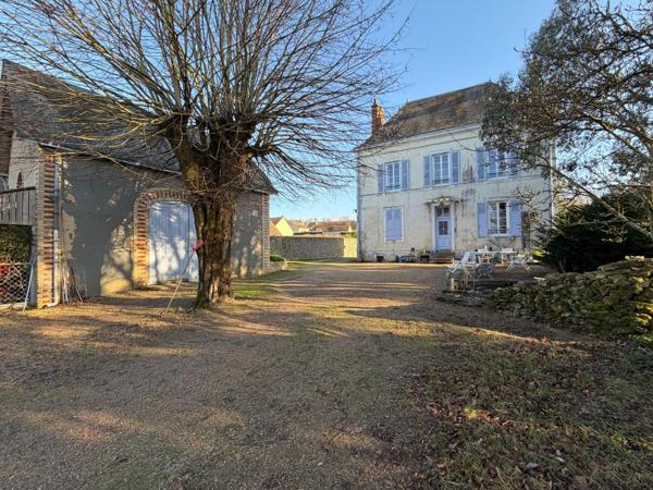 Maison à Connerré, 72160 - 5 pièces 132m²