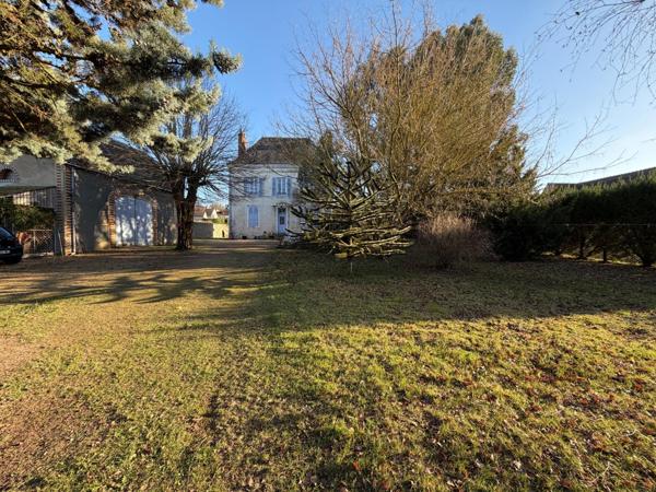 Maison à Connerré, 72160 - 5 pièces 132m²