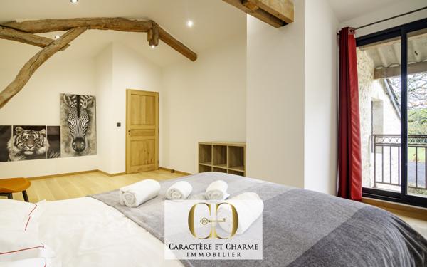 Cahors (46000) Proche Cahors: Mas Occitan restauré avec 2 gîtes - Prestige