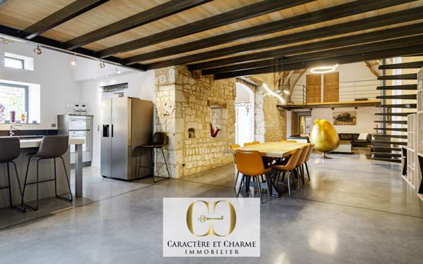 Cahors (46000) Proche Cahors: Mas Occitan restauré avec 2 gîtes - Prestige