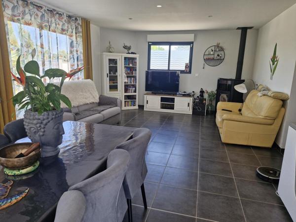 Maison 169 m2 + garage 17120 Semussac Semussac (17120)