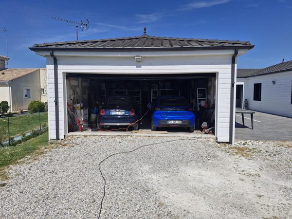 Maison 169 m2 + garage 17120 Semussac Semussac (17120)