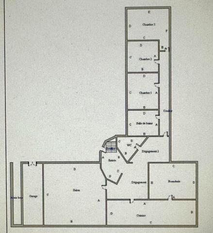 1h de Paris Gare de BERCY - MAISON DE CARACTERE d'environ 235 m2, Maison d'amis 60 m2, PISCINE, terrain de plus de 4600 m2