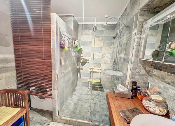 Appartement à vendre    3 pièces • 82,70 m2 Nice