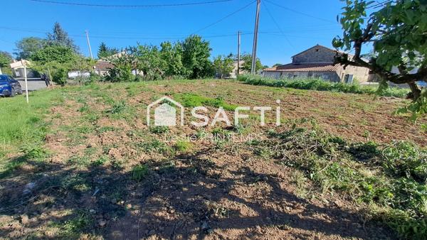 Grange à rénover sur 1500 m² de terrain constructible