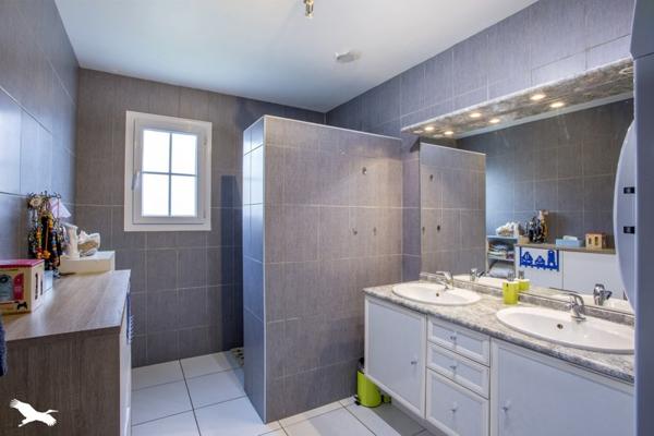 Maison à vendre |                                       L'Île-d'Elle |                                        5 pièces  |  143 m²