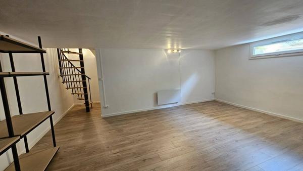 Villa T5 entièrement rénovée avec garage et jardin