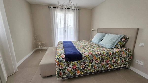 Villa T5 entièrement rénovée avec garage et jardin