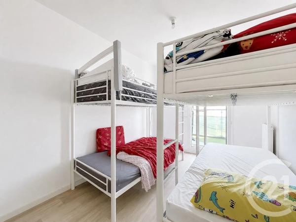 Appartement F3 à vendre  3 pièces - 61,89 m 2   MONTMAGNY  - 95