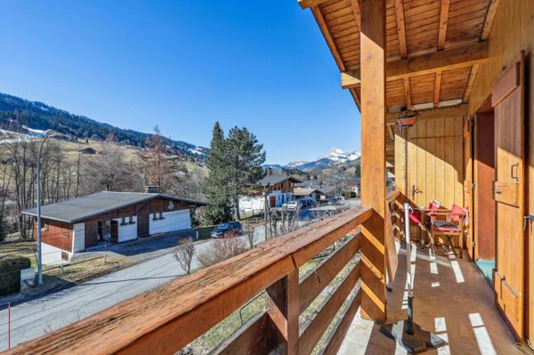 74120 PRAZ-SUR-ARLY - CHALET DIVISE + TERRAIN A VOCATION RESIDENTIELLE - - MAZOT - PARKING - PROCHE DES PISTES DE SKI