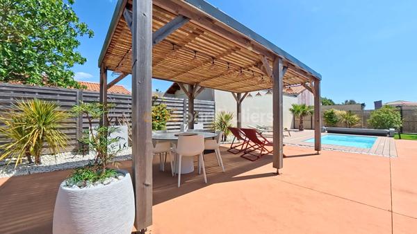 Vente
                Maison113 m² - 4 Pièces -
                    TALMONT SAINT HILAIRE (85440)