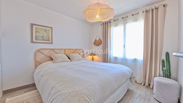 Vente
                Maison113 m² - 4 Pièces -
                    TALMONT SAINT HILAIRE (85440)