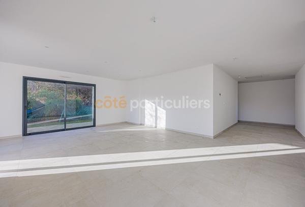 Vente
                Maison113 m² - 7 Pièces -
                    SAINTE LUCE SUR LOIRE (44980)