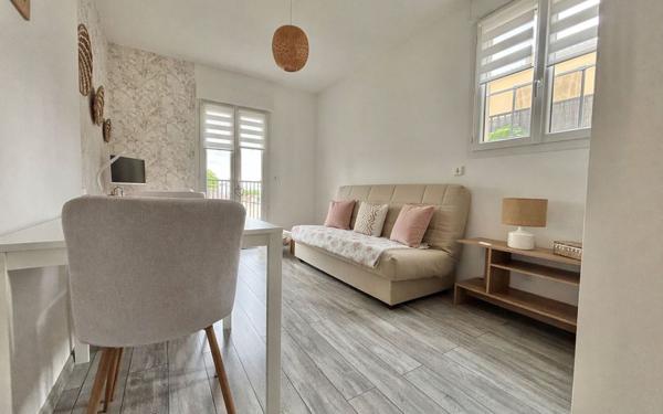 Appartement à vendre    3 pièces • 53,80 m2 Gallargues-le-Montueux