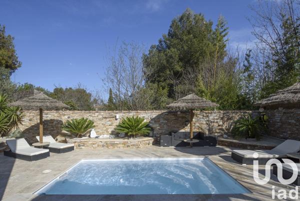 Maison à vendre 8 pièces 226 m² Marseille 13