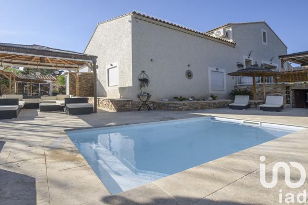 Maison à vendre 8 pièces 226 m² Marseille 13