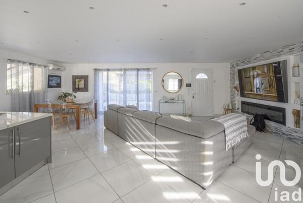 Maison à vendre 8 pièces 226 m² Marseille 13