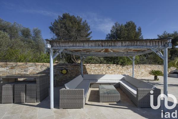 Maison à vendre 8 pièces 226 m² Marseille 13