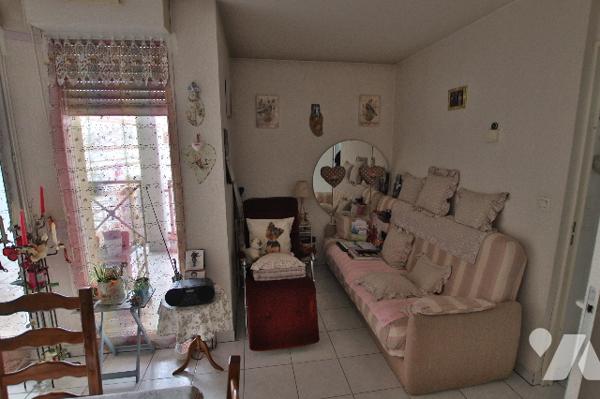 A vendre à Montereau-Fault-Yonne 77130, appartement 2 pièces, 38 m², ascenseur, parking et cave