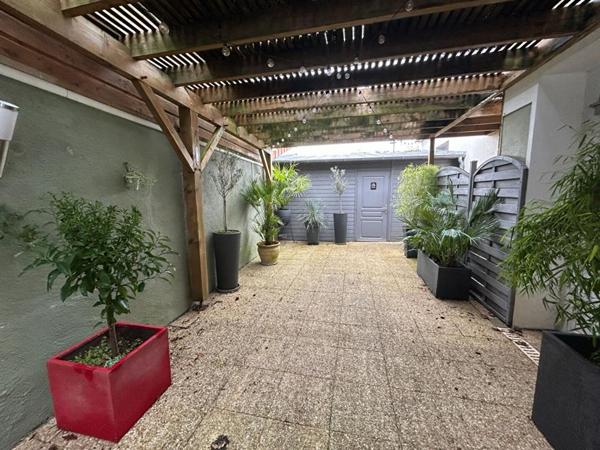 Immeuble Ancenis Saint Gereon 10 pièce(s) 236 m2