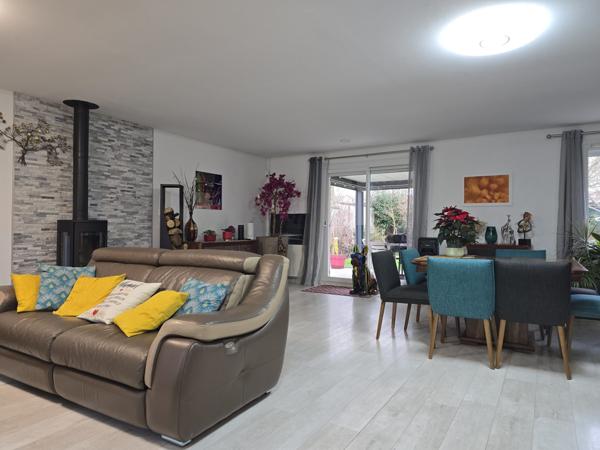 À vendre - Maison individuelle, 5 pièces située à Saint-Germain-lès-Corbeil (91250)