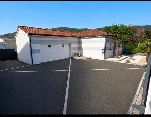 FERRIERES SUR ARIEGE-Maison 5 pièces 135 m² Ferrières-sur-Ariège (09000)