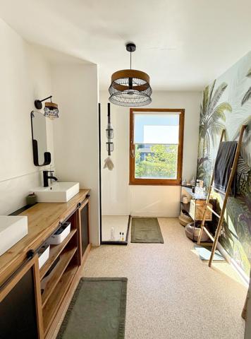 Maison d’architecte - 325 m² – Environnement privilégié – À 10 min du centre-ville