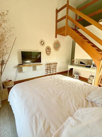 Maison d’architecte - 325 m² – Environnement privilégié – À 10 min du centre-ville