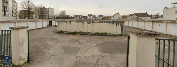 Parking à louer Tours (37100)