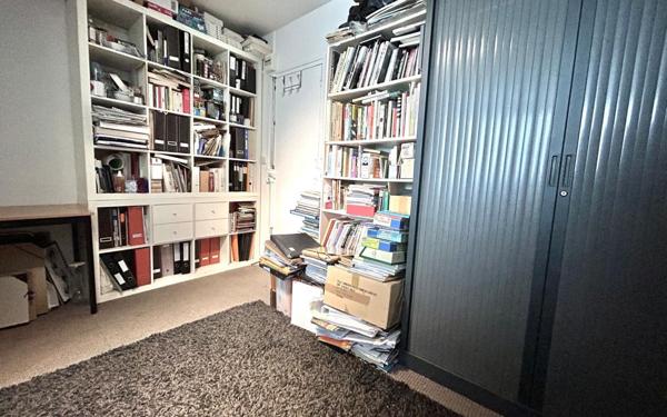 Appartement à vendre    1 pièce • 15 m2 Paris 10