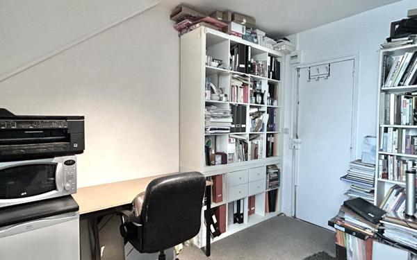 Appartement à vendre    1 pièce • 15 m2 Paris 10