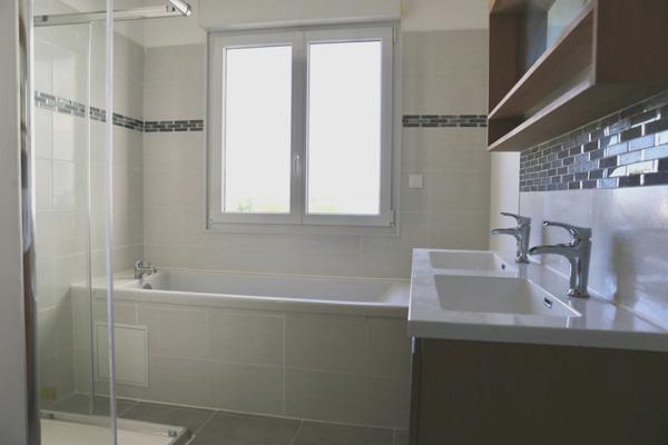 Maison à vendre à Reims neuve, composée de trois chambres pièces REIMS (51)