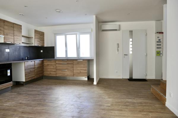 Maison à vendre à Reims neuve, composée de trois chambres pièces REIMS (51)