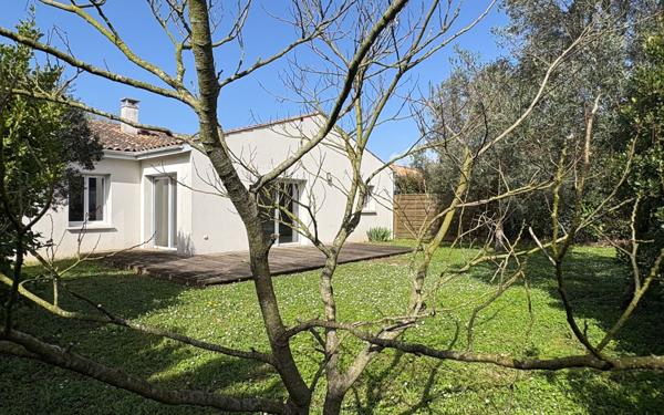 Maison à vendre    4 pièces •  L'Houmeau