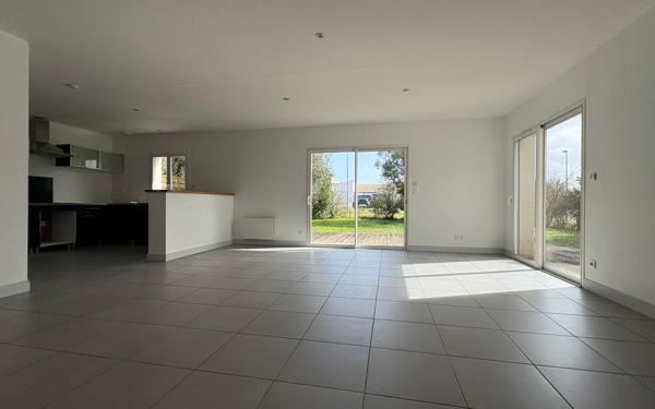 Maison à vendre    4 pièces •  L'Houmeau