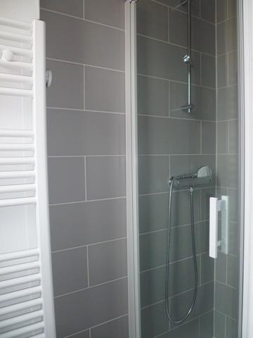 CHARTRONS - SAINT MARTIAL : APPARTEMENT T2 TRAVERSANT VENDU LOUÉ